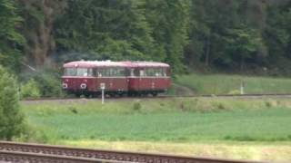preview picture of video 'BÜ Kirchlotheim mit Uerdinger Schienenbus'
