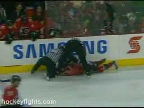 Jamal Mayers vs Rhett Warrener