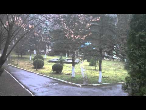 zbor fpv cu tricopterul  pe ploaie prin BAILE BAITA  din GHERLA