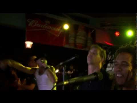 De vieze president, Diverse Sauzen feat. Gigoloco at Oktoberfest Curacao