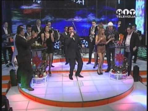 Orkestar Zareta Blagojevica i Acko Nezirovic-Pijem al uzalud (Uzivo).wmv