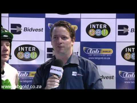 20150925 Greyville Race 7 won by OVERLAP