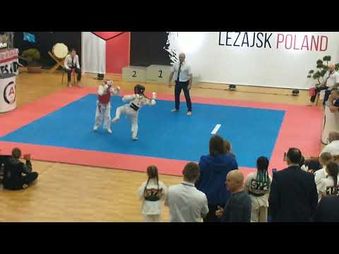 Karolina Kijas walczy z zawodniczką z Izraela Mistrzostwa Europy WKB