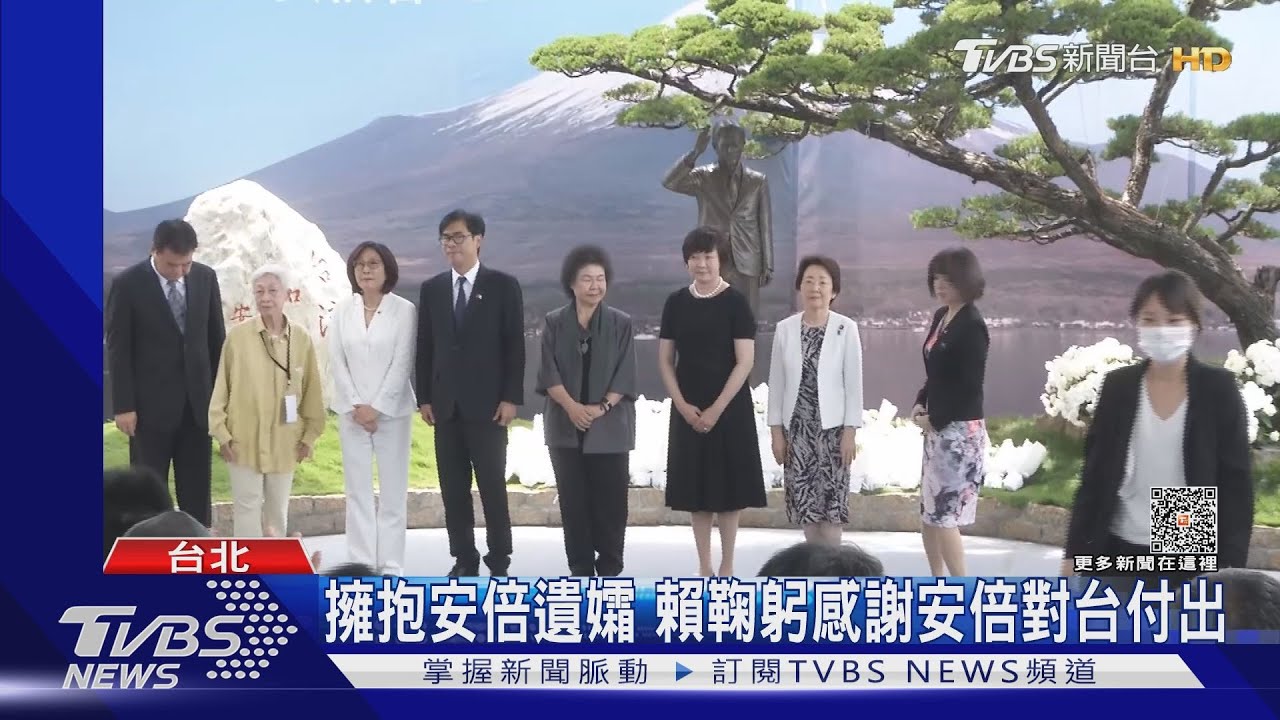 首座「安倍」銅像在高雄 遺孀安倍昭惠致意