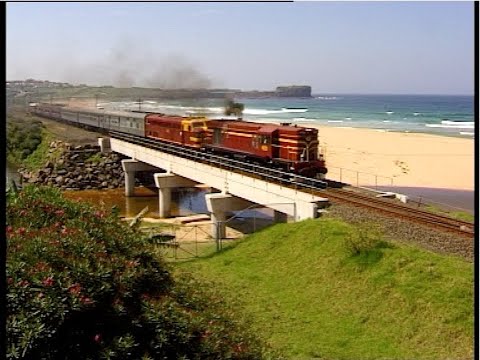 Preserved Australian Alco diesel locomotives 4520 & streamliner 4490 - Illawarra tour - January 1997