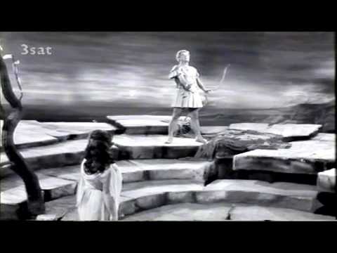 James King as Apollo in Daphne