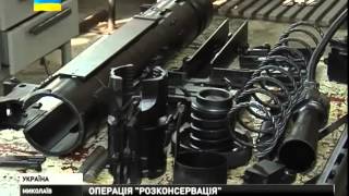 Стрілецької та артилерійської зброї на українських складах - вистачає.
