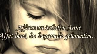 Şebnem Kısaparmak Bu bayram da Gelemedim Anne :'(