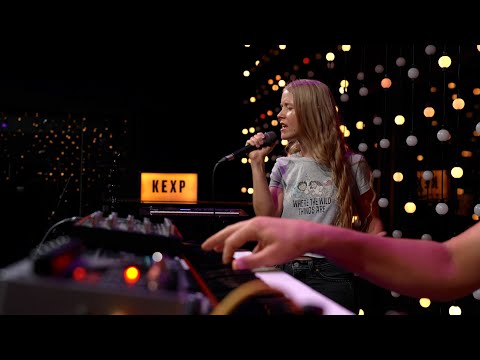 strongboi - Full Performance (Live on KEXP)