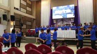 Download lagu SIAPA BILANG USIA LANJUT TERLALU TUA mp3