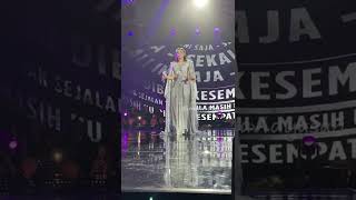 Download lagu Rossa - 25 Shining Years Concert - Surabaya - Sekali Ini Saja mp3 Download lagu Rossa - 25 Shining Years Concert - Surabaya - Sekali Ini Saja mp3