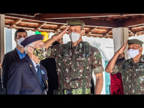 4º B E Comb comemora o Dia da Vitória e presta homenagem ao herói itajubense