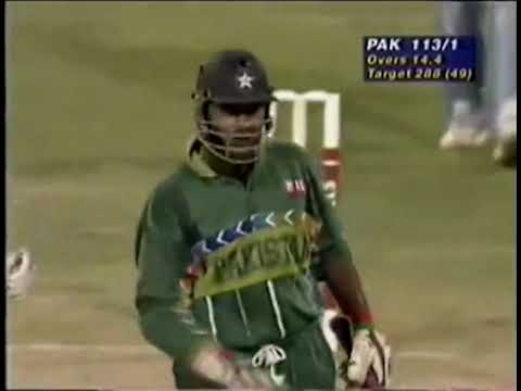 Venkatesh Prasad Vs Aamer sohail - 1996 world cup QF