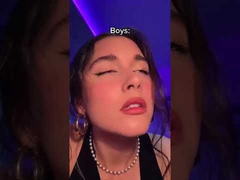 That's how girls kiss?! 😂😱💖 #shorts