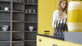 Wren Kitchens: Open Shelving