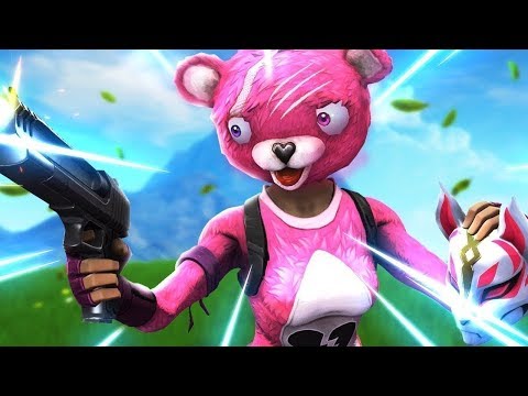 Играю в Fortnite МОГУ СДЕЛАТЬ КАСТОМКУ