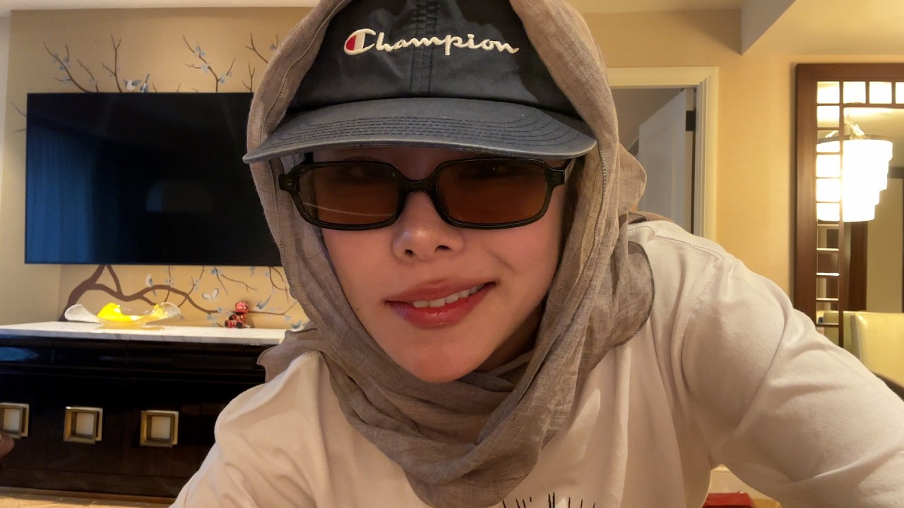 마카오에 갇힌 새
