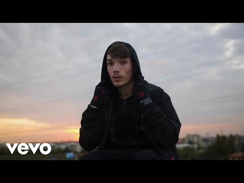 Nicola Siciliano - Ragazzi Fuori (Street Video)
