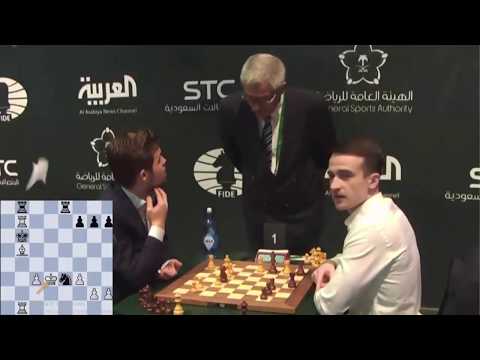 NEW GAMBIT!! Magnus Carlsen (2986) vs Ernesto Inarkiev (2614) || World Blitz Chess 2017