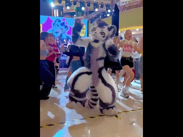 Vídeo relacionado con EraSpooky Disfraz de Piloto Aviador para Adulto - Traje de Cosplay para Fiesta de Halloween