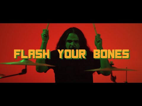 Takatak - Flash Your Bones (Official Music Video)