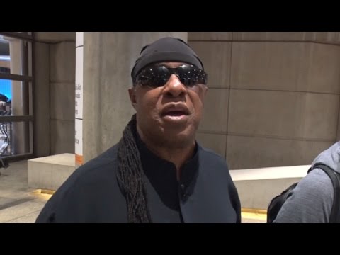 Stevie Wonder Reacts To Rumors That He's Not Actually Blind At LAX