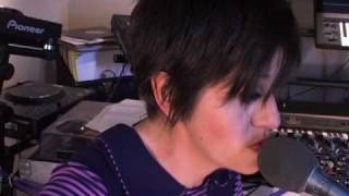 Tracey Thorn 'Late In The Afternoon' (Live At Home Version)
