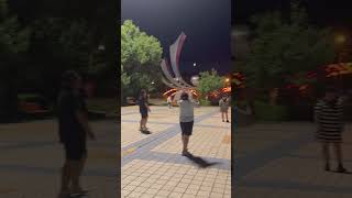 ダンスダンス💃夜でも元気な中国の人達‼️