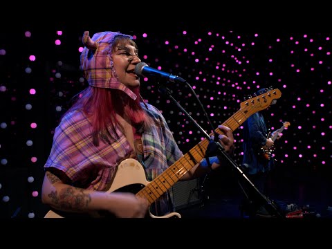 Chini.png - Tonto (Live on KEXP)
