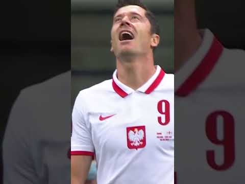 Czego BRAKUJE LEWANDOWSKIEMU do MESSIEGO i RONALDO #shorts