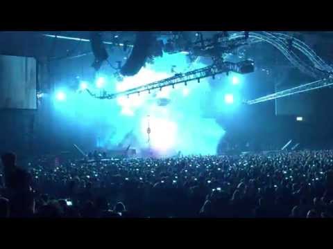 Mötley Crüe - Roller Coaster Drum Solo (live) @ Stuttgart 08.11.2015