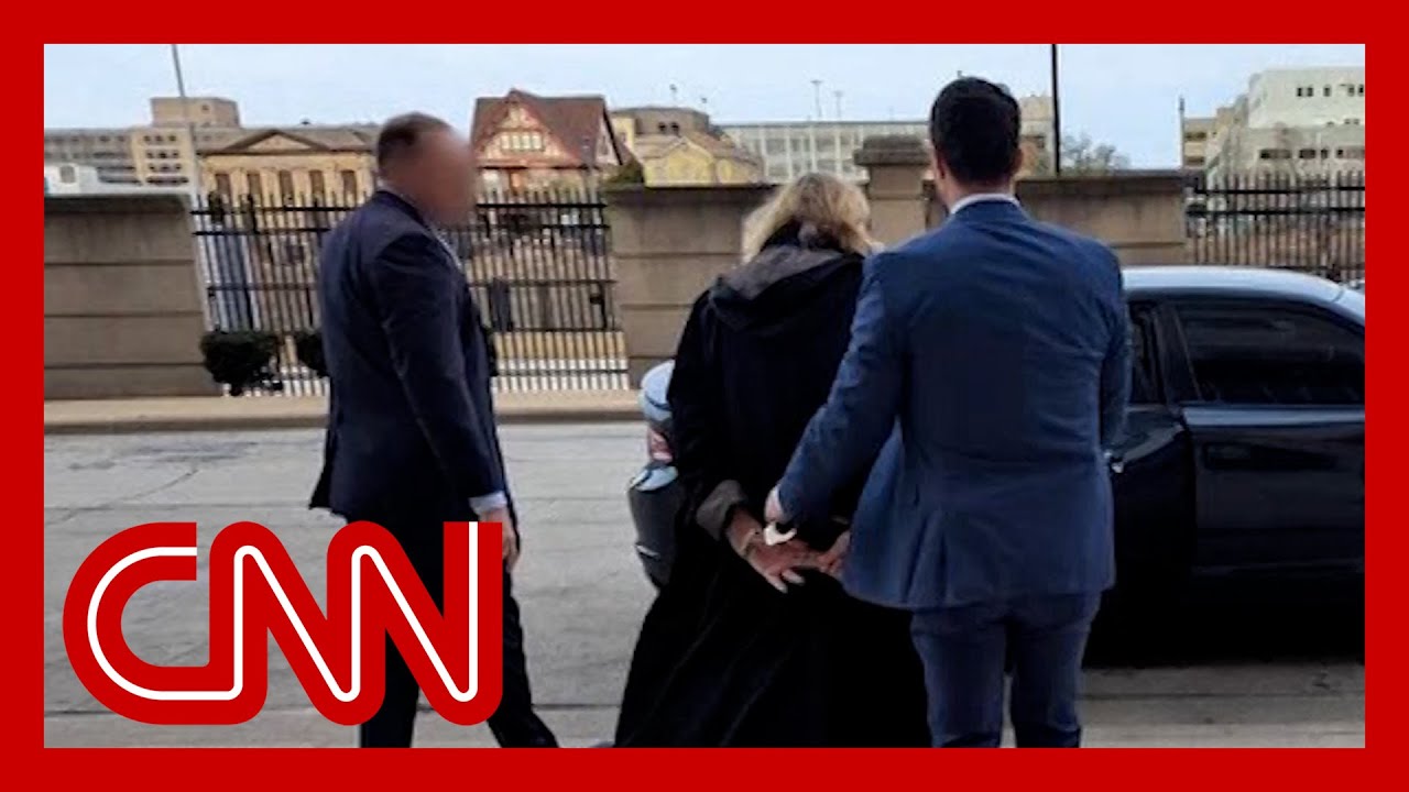 Wisconsin judge and former New Mexico judge charged with obstructing immigration cases