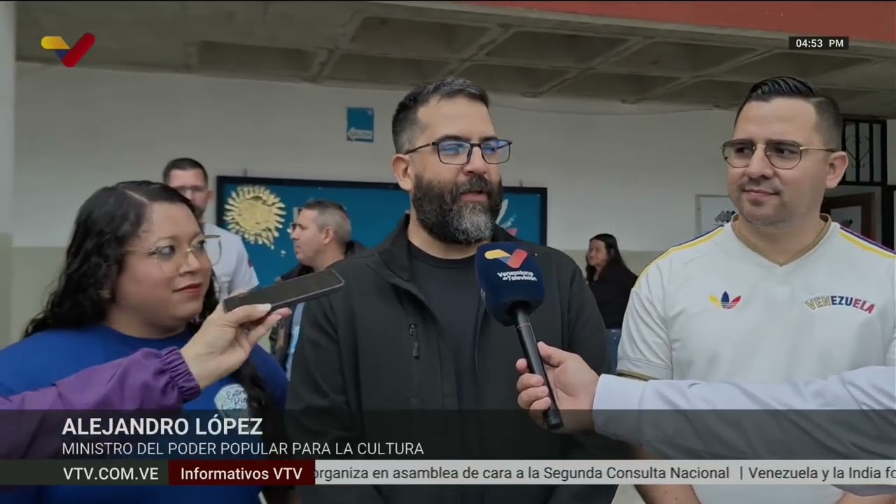 Ministro de Cultura y Gobernador de Mérida participaron en Consulta Popular Nacional