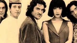 MATIA BAZAR - CUBA [RED CORNER]