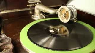 Victor 78 - Hark the Herald Angels Sing - Trinity Choir