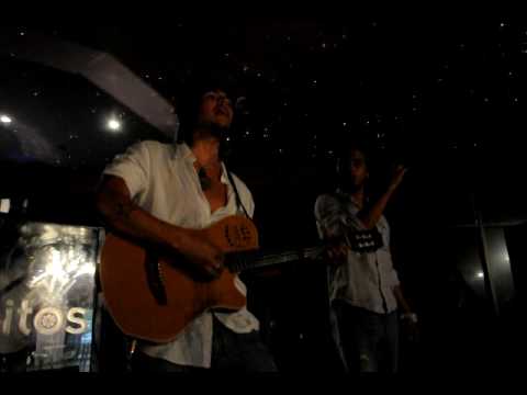 En Este Momento video