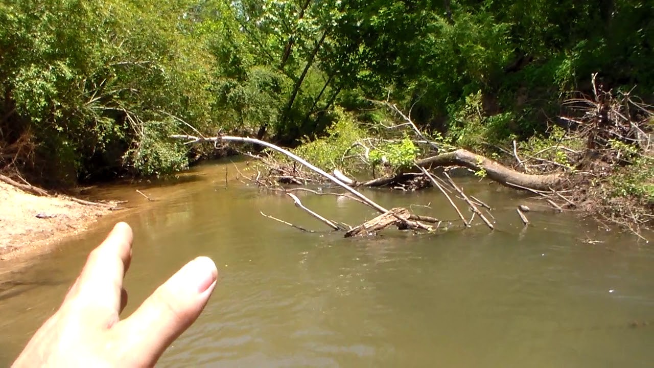 What position does number 5 play in football? Tipseri