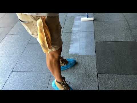Non-Slip Clear PRO P4 — Dark Tiles