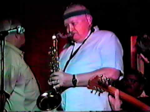 1992 8 22 Hunter's Club first set ends, Randy Haddock and band members