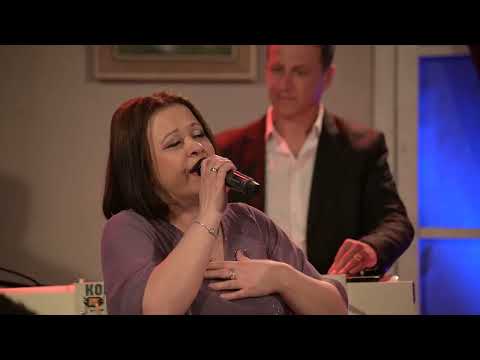 Kristina, Slobodan i Premier Bend - I uste ne znam kade si - Na zdravje Live TV Show