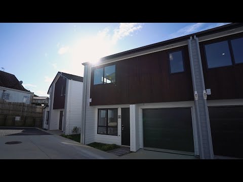 A,B & C/132 Bradbury Road, Botany Downs, Manukau City, 3 Kuwarto, 2 Banyo, Townhouse