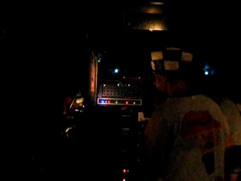 20/09/09 (sun) Dub Conference - 4 ⑤ Carl Meeks / UK Killer Digi