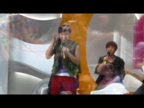 110811 Super Junior Mnet Wide News dance (1)