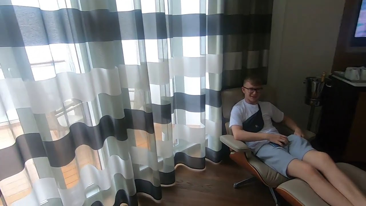 Anthem of the Seas - Cabin 10320 - Video 5