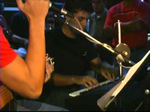 Adrian Sanchun y En linea