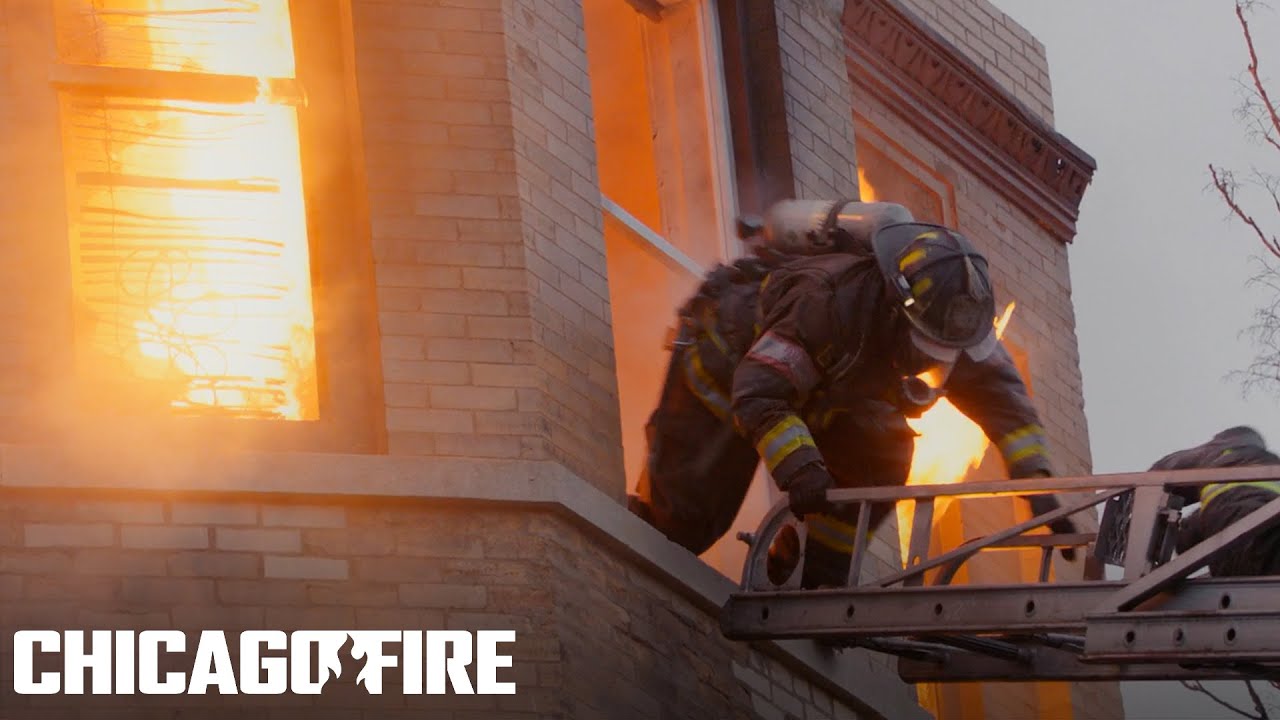 Firemen's Poor Equipment Cause Close Call | Chicago Fire