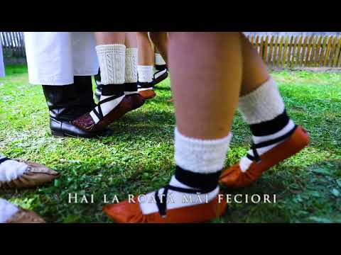 Opinca îi talpa țării | Albastru Rural