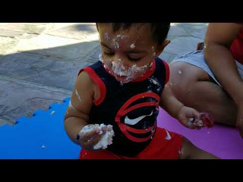 #NRIkids #sriram #birthdaycake #babiestasting 1 year old Sriram eating cake by himself