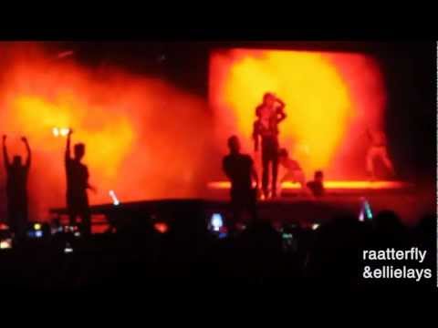 [120922] Internet War - SHINee Taemin and Jonghyun (SMTown Live World tour in Jakarta) HD fancam