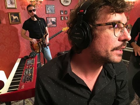 WILLIE PEYOTE - Le Chiavi In Borsa (#offthecorner)